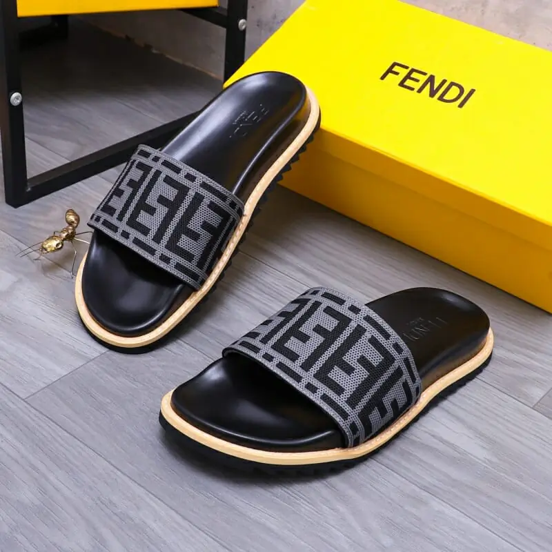 fendi chaussons pour homme s_12445262